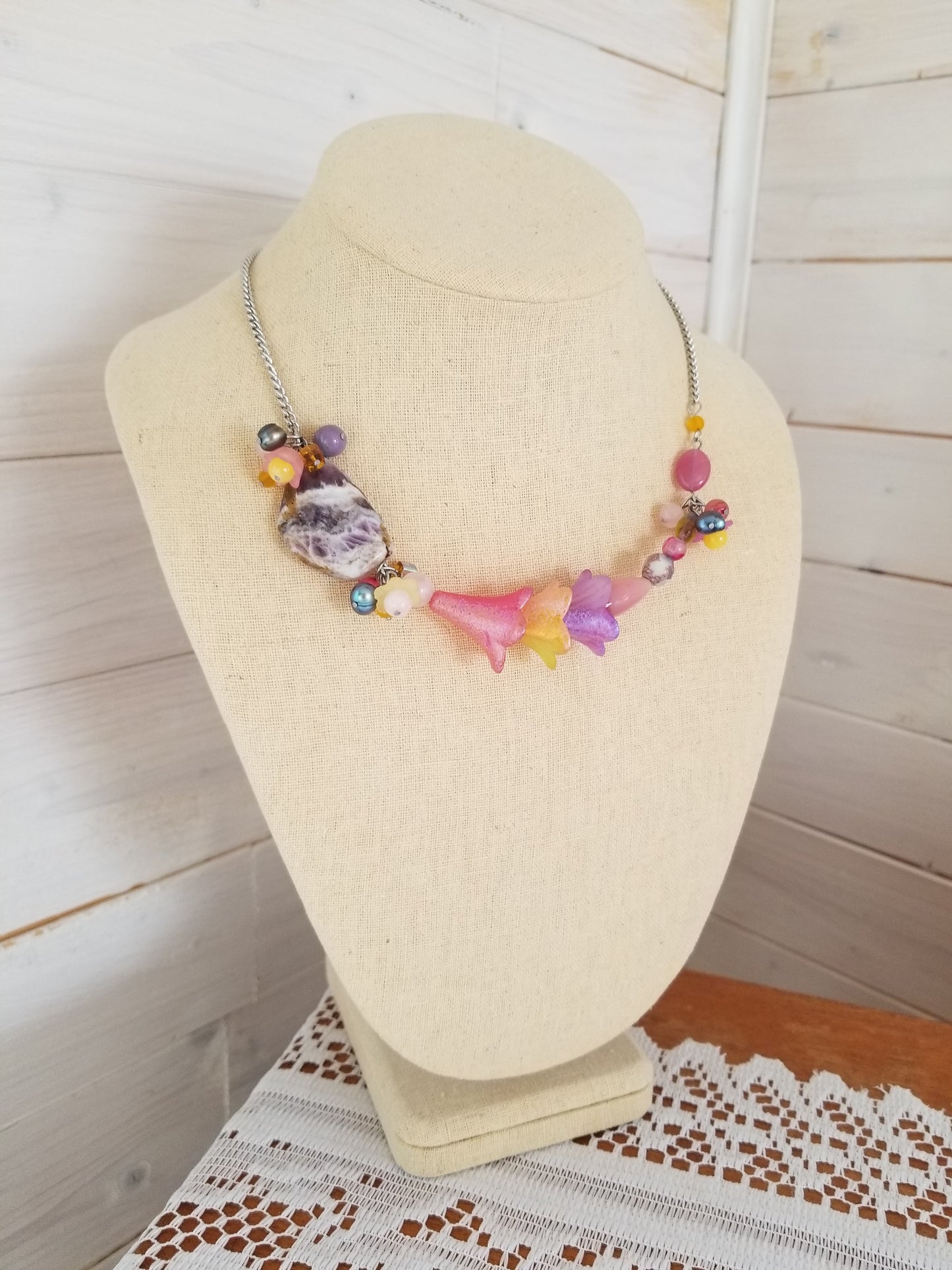 Collier Bloom rose, lilas et jaune