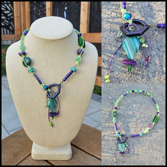 Collier Tzygane lime, vert et mauve