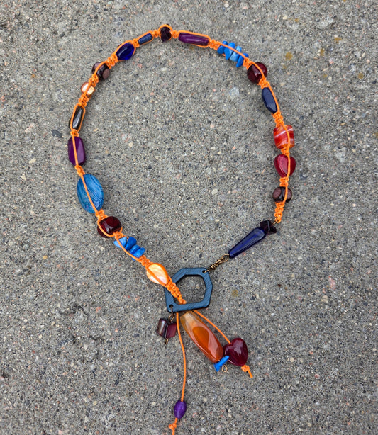 Collier Tzygane orange, rouge, prune et bleu