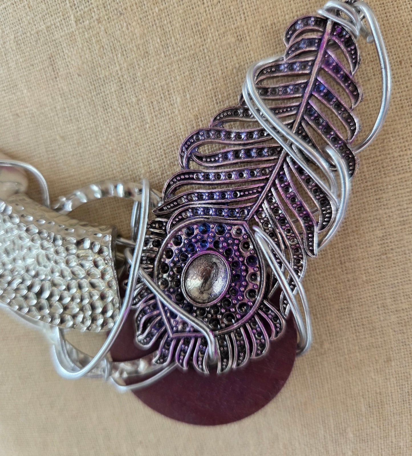 Collier Plume mauve