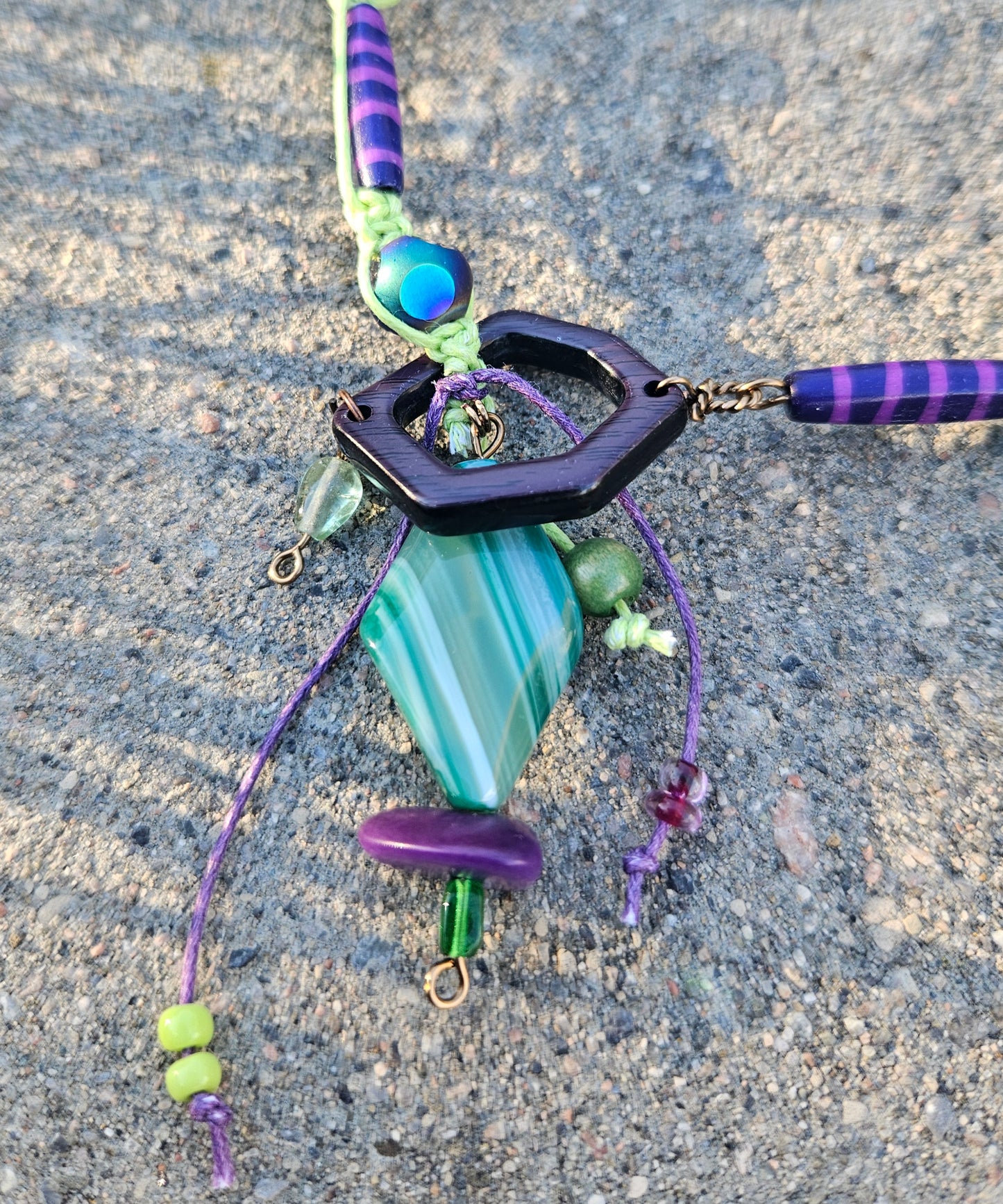 Collier Tzygane lime, vert et mauve