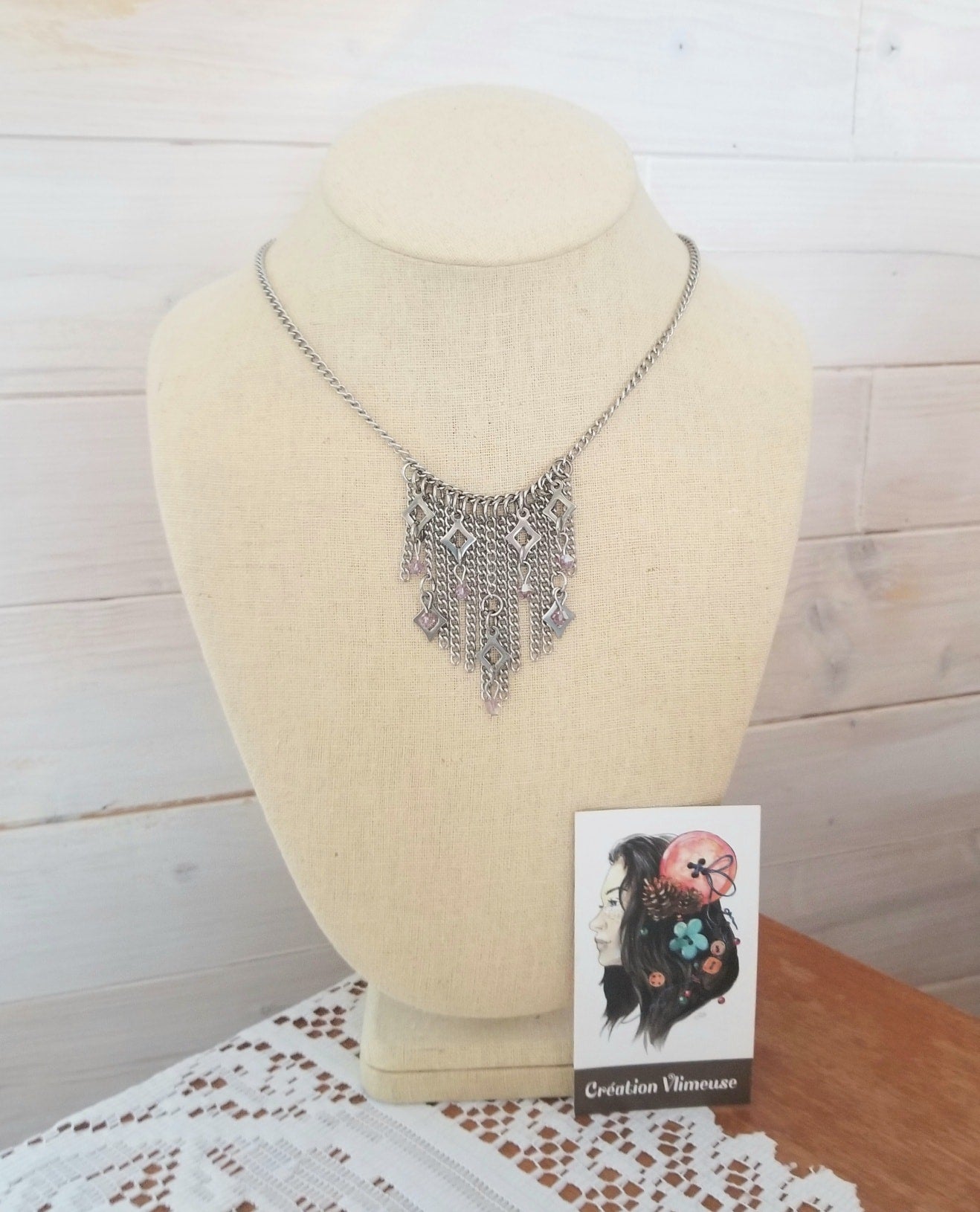 Collier Queen 1