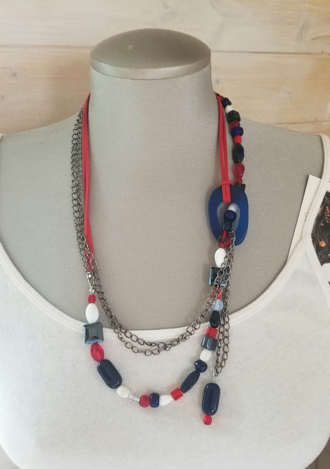 Collier Mille et une nuits marine, rouge et blanc