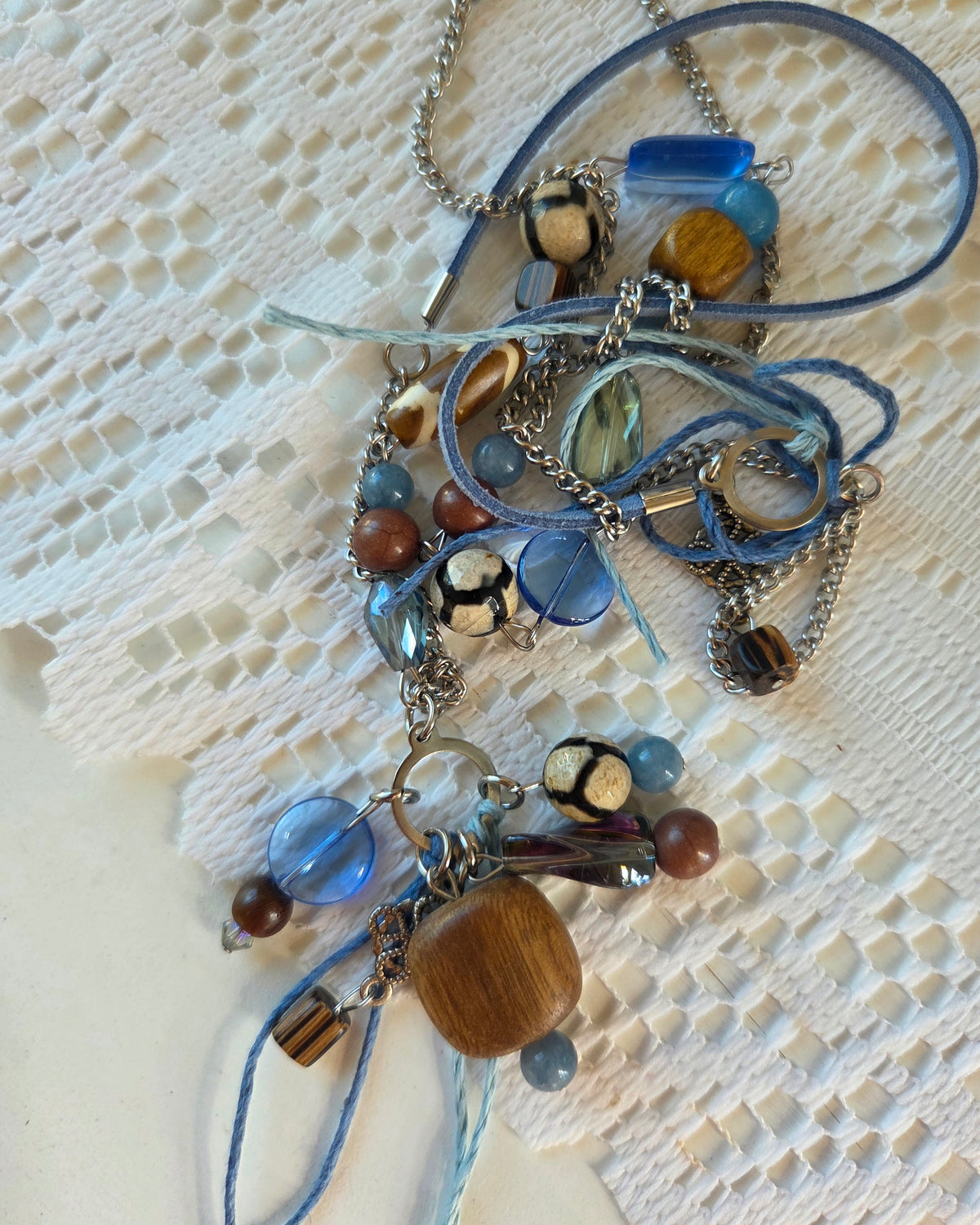 Collier long boho bleu denim