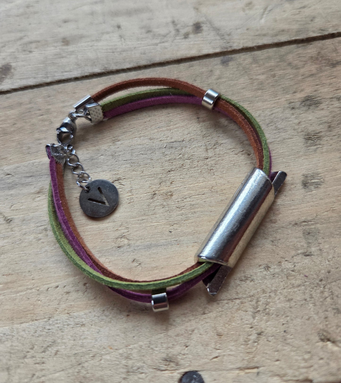 Collier et bracelet asymétrique brun, kaki et mauve