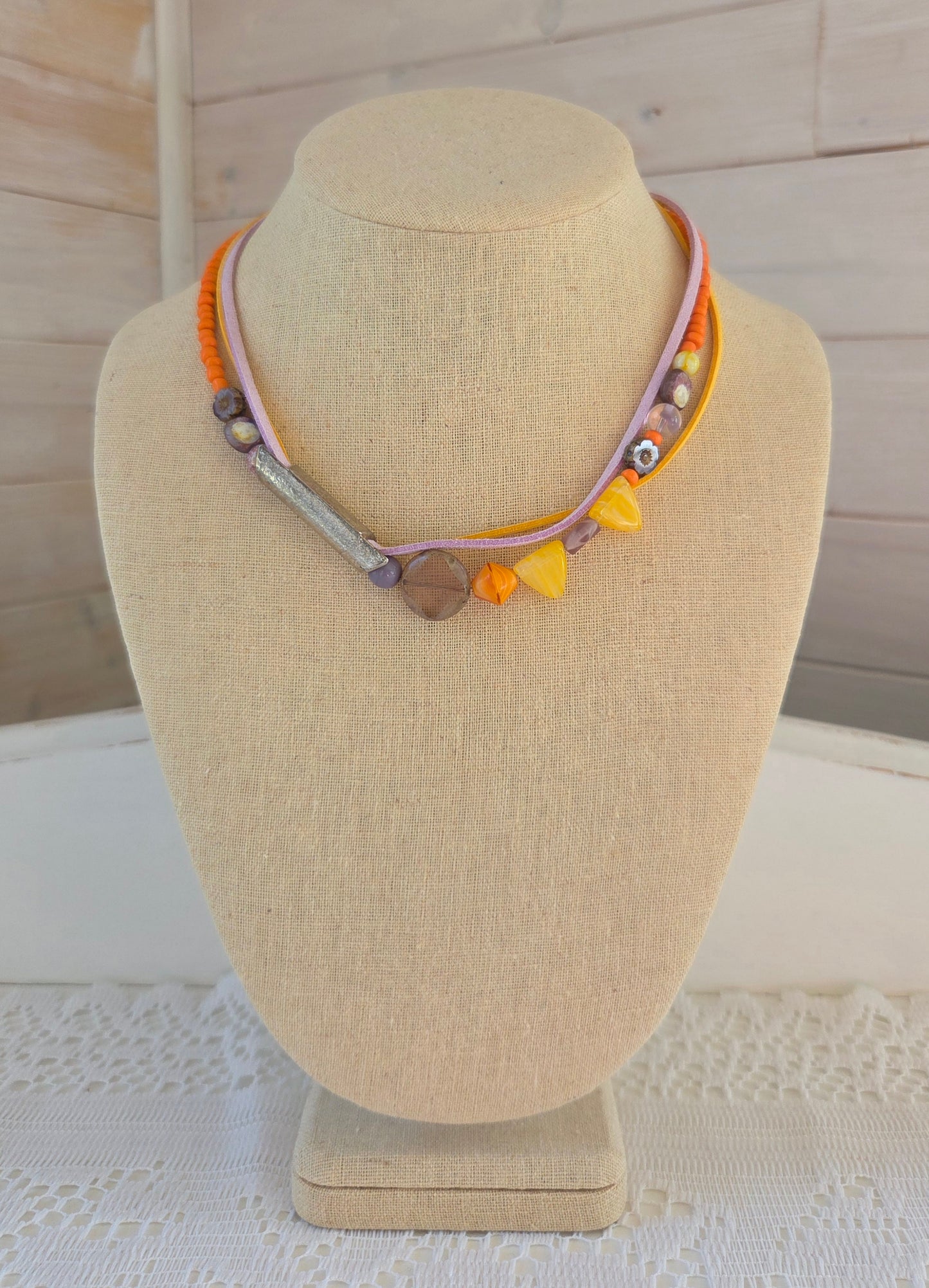 Ensemble asymétrique jaune, orange et lilas