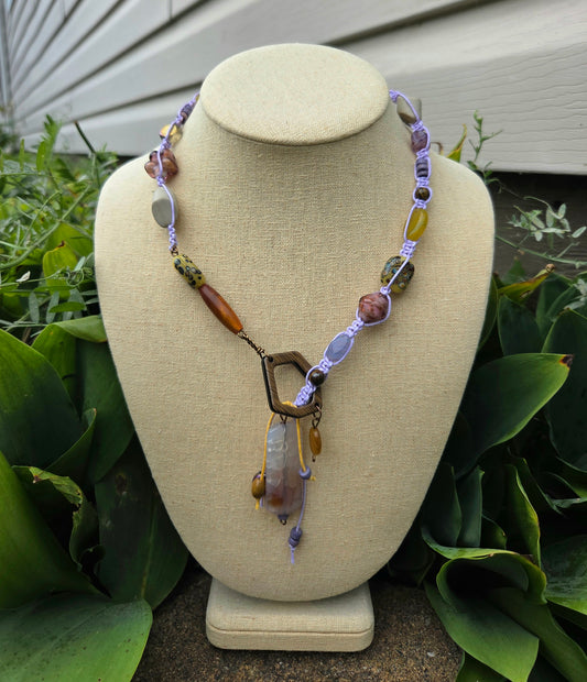Collier Tzygane lilas, jaune, rouille et beige