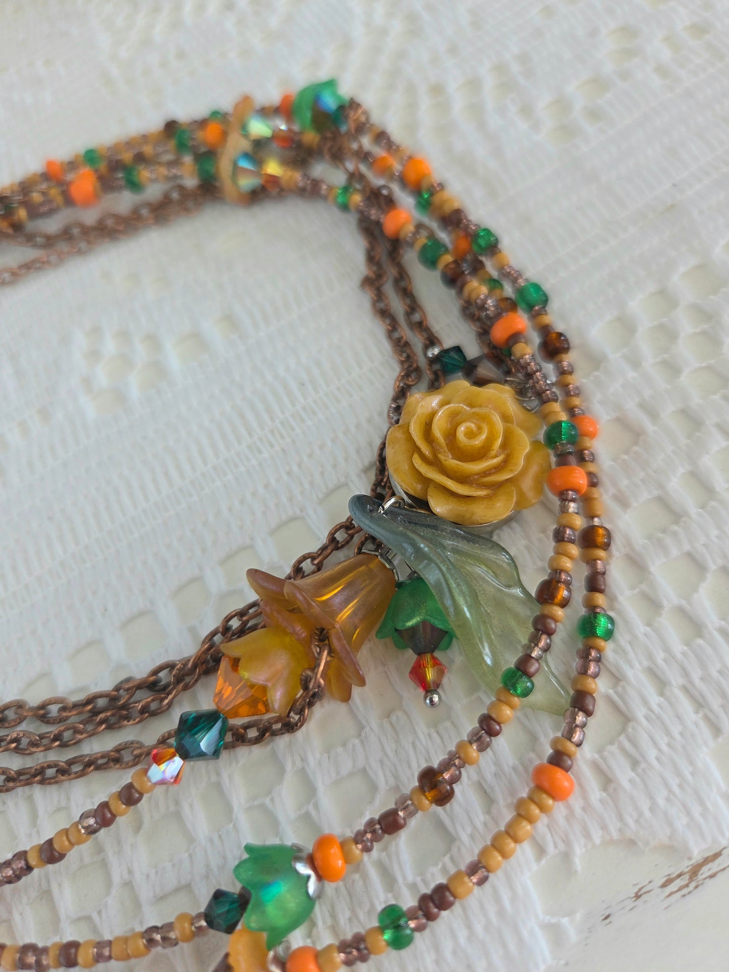 Collier Rosée caramel, orange et vert