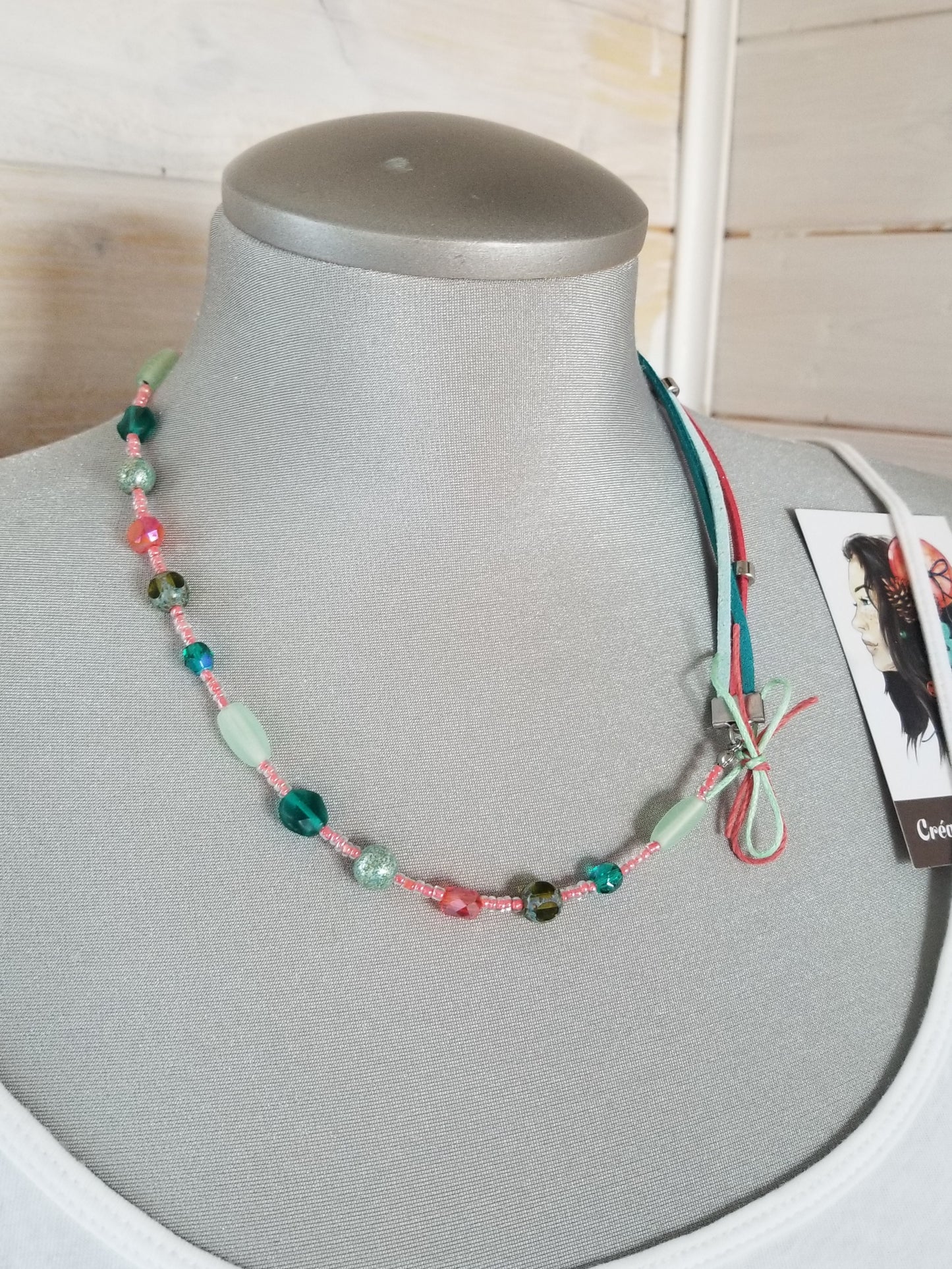 Collier Summer menthe, corail et émeraude