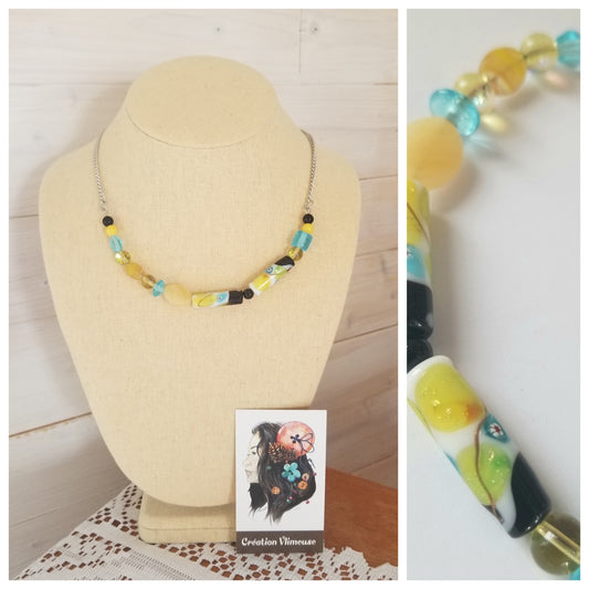 Collier Simple jaune, bleu et noir